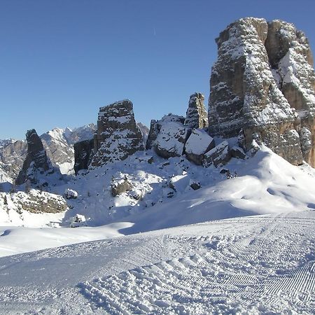 Villa Olimpia - Stayincortina Cortina dʼAmpezzo Dış mekan fotoğraf